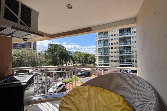 Varanda de apartamento à venda com 3 quartos, 110m² em Barra da Tijuca, Rio de Janeiro