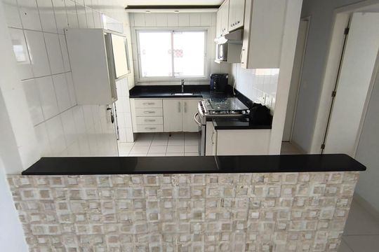 Cozinha de apartamento à venda com 2 quartos, 65m² em Vila do Castelo, São Paulo