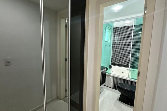 Closet de casa de condomínio à venda com 4 quartos, 450m² em Vargem Grande, Rio de Janeiro