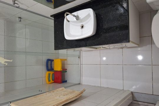 Banheiro de apartamento à venda com 2 quartos, 76m² em Belenzinho, São Paulo
