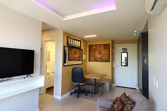 Sala de apartamento à venda com 2 quartos, 56m² em Sarandi, Porto Alegre