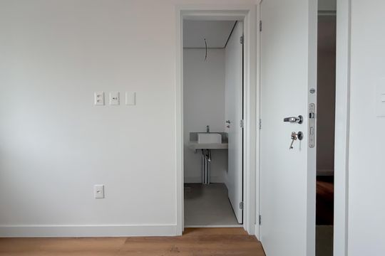 Banheiro da Suíte 1 de apartamento à venda com 2 quartos, 83m² em Cursino, São Paulo