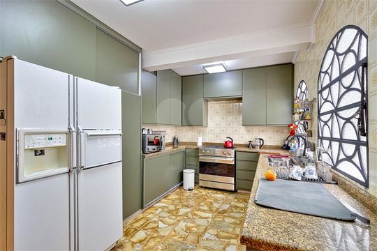 Casa à venda com 4 quartos, 678m² em Santo Amaro, São Paulo