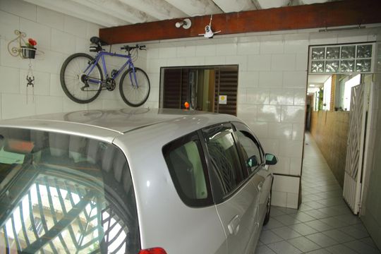 Garagem  de casa à venda com 2 quartos, 250m² em Jardim Colonial, São Bernardo do Campo
