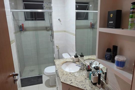 Banheiro 1 de apartamento para alugar com 2 quartos, 87m² em Campinas, São José
