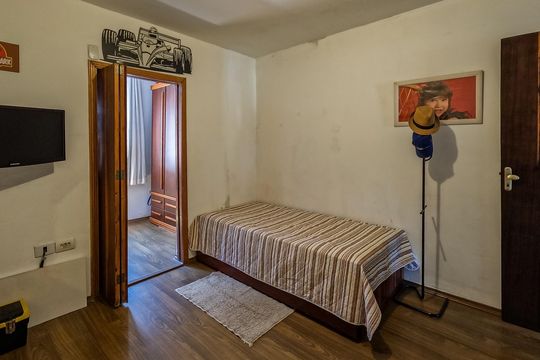 Quarto 2 de casa para alugar com 2 quartos, 180m² em Vila Cruz das Almas, São Paulo