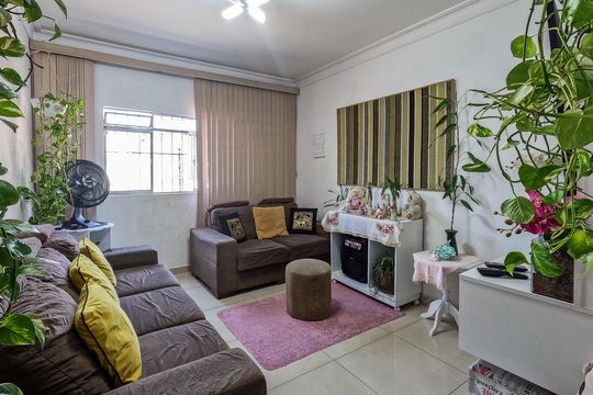 Casa para alugar com 2 quartos, 180m² em Vila Cruz das Almas, São Paulo