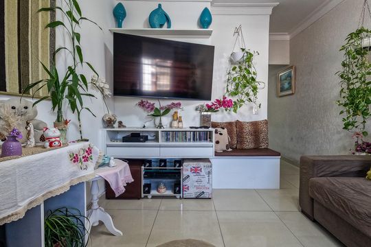 Sala de casa para alugar com 2 quartos, 180m² em Vila Cruz das Almas, São Paulo