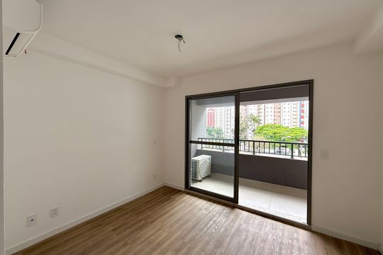 Quarto de kitnet/studio à venda com 0 quarto, 29m² em Vila Santa Catarina, São Paulo