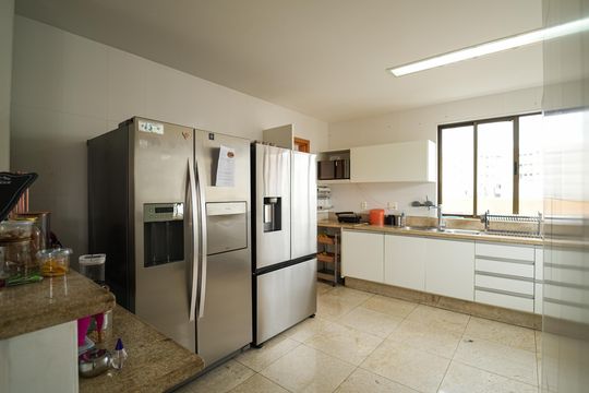 Apartamento à venda com 4 quartos, 400m² em Savassi, Belo Horizonte