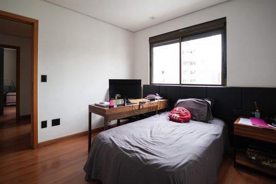 Apartamento à venda com 4 quartos, 400m² em Savassi, Belo Horizonte