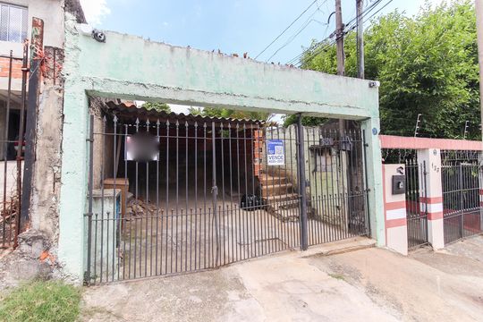 Fachada  de casa à venda com 4 quartos, 330m² em Itaquera, São Paulo