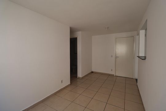 Sala de apartamento à venda com 2 quartos, 50m² em Parque Sao Vicente, Santo André