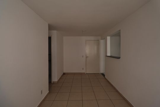 Sala de apartamento à venda com 2 quartos, 50m² em Parque Sao Vicente, Santo André
