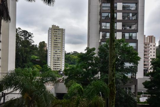 Vista do Quarto 2 de apartamento para alugar com 4 quartos, 147m² em Jardim Ampliacao, São Paulo
