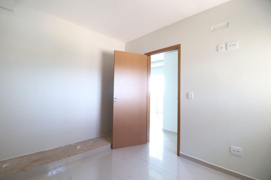 Suíte de apartamento para alugar com 2 quartos, 70m² em Santa Mônica, Uberlândia