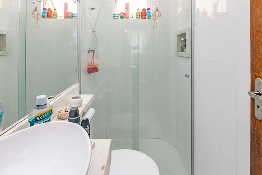 Banheiro Social de apartamento para alugar com 3 quartos, 65m² em Betânia, Belo Horizonte