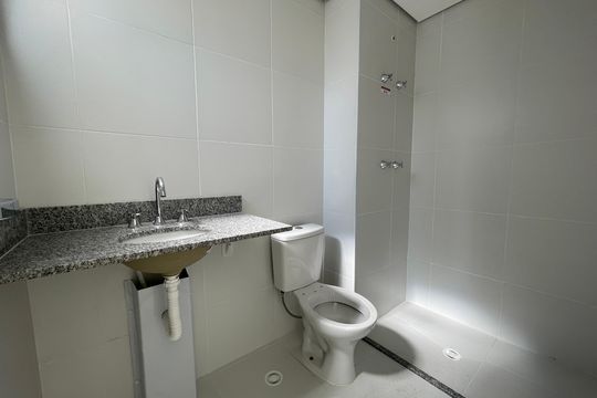 Banheiro do Quarto 2 de apartamento para alugar com 3 quartos, 79m² em Butantã, São Paulo