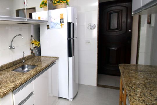 Cozinha de apartamento à venda com 2 quartos, 60m² em Irajá, Rio de Janeiro