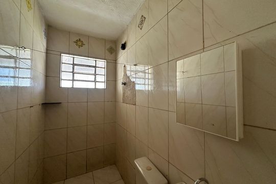 Banheiro de casa para alugar com 1 quarto, 65m² em Jardim Esperanca, Barueri