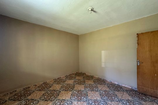 Quarto de casa para alugar com 1 quarto, 65m² em Jardim Esperanca, Barueri