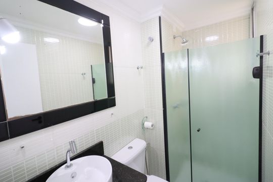 Banheiro de apartamento à venda com 3 quartos, 67m² em Parque Continental, Osasco