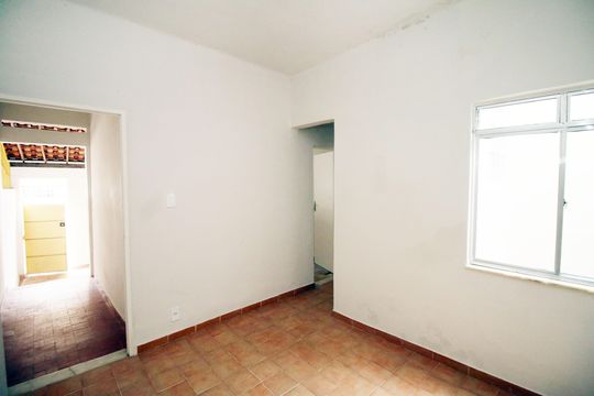 Casa para alugar com 1 quarto, 50m² em Vista Alegre, Rio de Janeiro