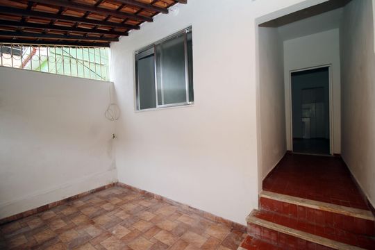 Quintal de casa para alugar com 1 quarto, 50m² em Vista Alegre, Rio de Janeiro