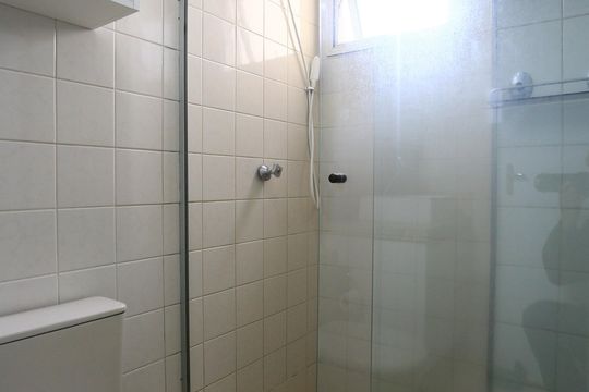 Banheiro Social de apartamento à venda com 2 quartos, 58m² em Jardim Umarizal, São Paulo