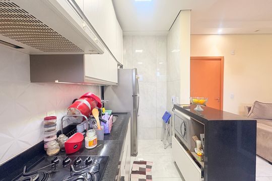 Cozinha de apartamento à venda com 2 quartos, 60m² em Cecap, Jundiaí