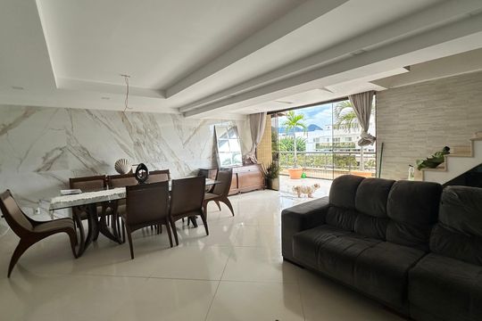 Sala de apartamento à venda com 3 quartos, 240m² em Recreio dos Bandeirantes, Rio de Janeiro