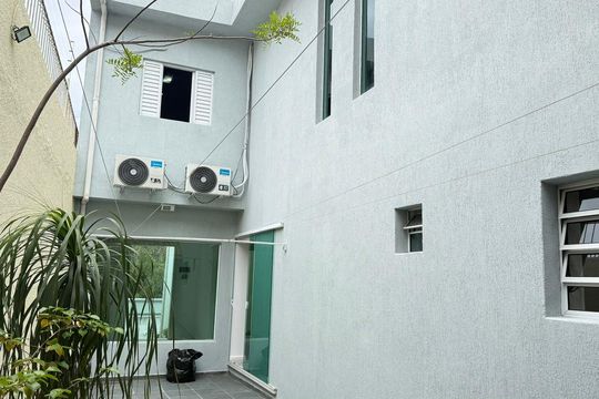 Casa à venda com 3 quartos, 214m² em Jabaquara, São Paulo