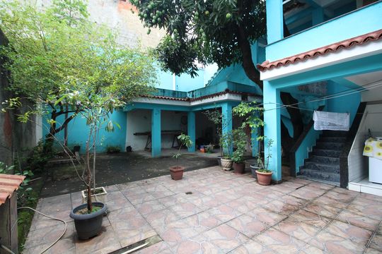 Quintal de casa à venda com 4 quartos, 200m² em Curicica, Rio de Janeiro