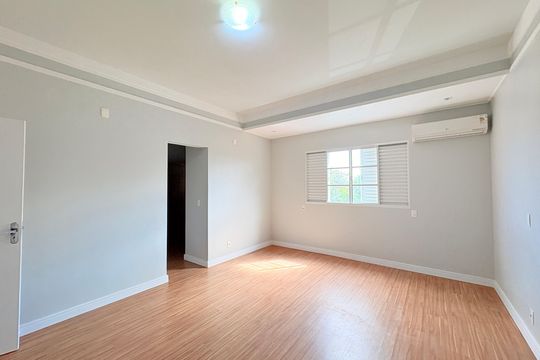 Suíte 2 de casa à venda com 4 quartos, 255m² em Jardim Ermida Ii, Jundiaí