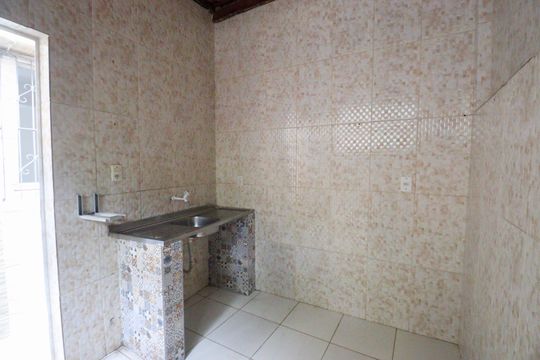 Cozinha de apartamento para alugar com 2 quartos, 57m² em Barbalho, Salvador