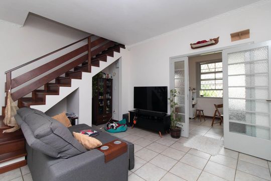 Sala de casa à venda com 3 quartos, 300m² em Partenon, Porto Alegre