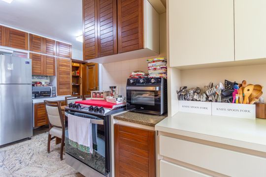 Cozinha de apartamento à venda com 4 quartos, 168m² em Paraíso, São Paulo