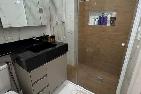 Banheiro de apartamento à venda com 3 quartos, 70m² em Vila Joao Jorge, Campinas