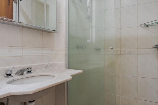 Suíte de apartamento à venda com 2 quartos, 207m² em Bom Fim, Porto Alegre