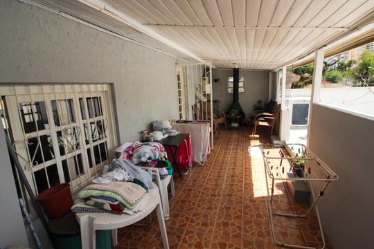 Área de Serviço de casa para alugar com 2 quartos, 349m² em Partenon, Porto Alegre