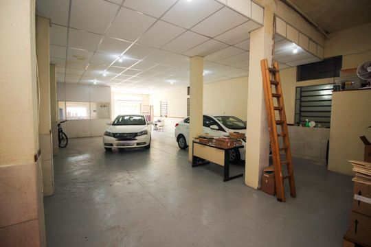 Garagem de casa para alugar com 2 quartos, 349m² em Partenon, Porto Alegre
