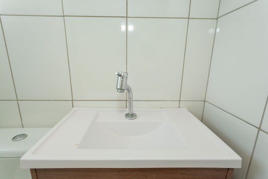 Banheiro Social de apartamento para alugar com 2 quartos, 56m² em Socorro, São Paulo