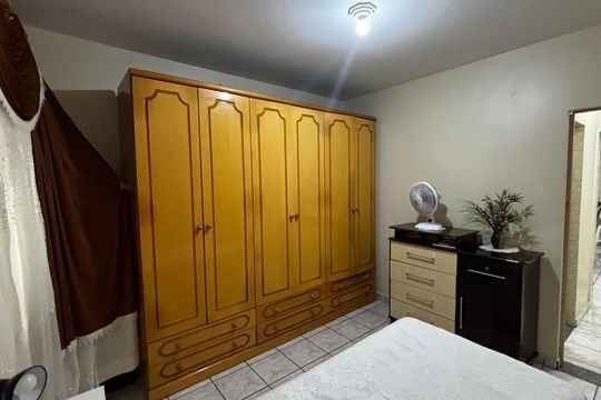 Quarto 2 de casa à venda com 5 quartos, 278m² em Parque Capuava, Santo André