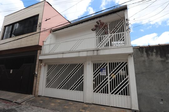 Fachada de casa à venda com 3 quartos, 199m² em Jardim Cotiana, São Paulo