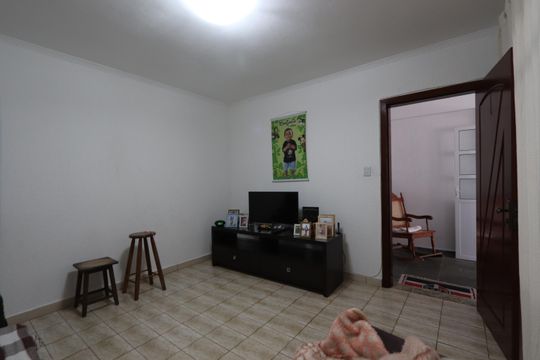 Casa à venda com 3 quartos, 199m² em Jardim Cotiana, São Paulo