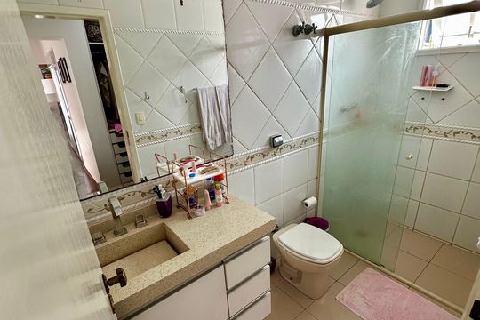 Casa à venda com 4 quartos, 350m² em Parque dos Passaros, São Bernardo do Campo