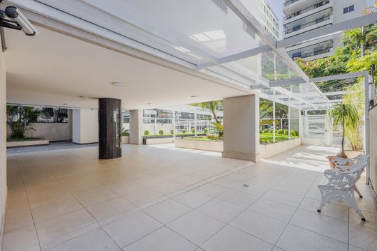 Área comum de apartamento à venda com 4 quartos, 160m² em Cerqueira César, São Paulo