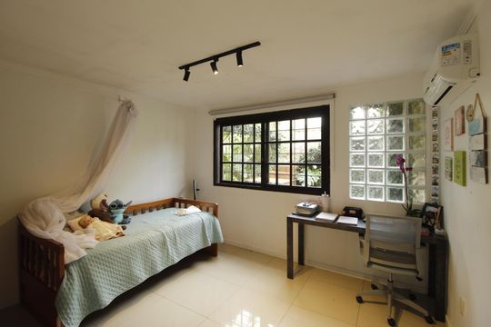 Quarto 1 de casa à venda com 3 quartos, 268m² em Vila Jardim, Porto Alegre