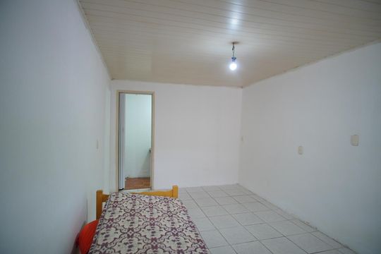 Suíte de casa à venda com 2 quartos, 80m² em Passo das Pedras, Porto Alegre