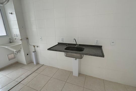 Cozinha de apartamento à venda com 3 quartos, 54m² em Barra da Tijuca, Rio de Janeiro